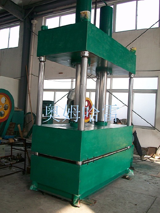 鐵板成型機