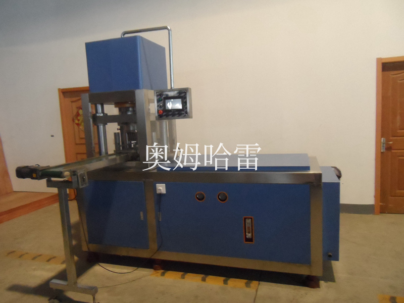 全自動液壓機(jī)